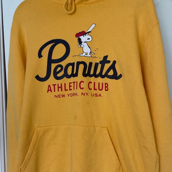 H&M Other - ✨Host Pick✨ Peanuts Snoopy Hoodie